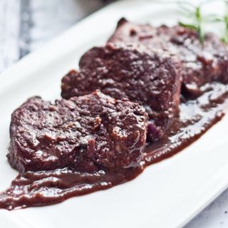 Polędwiczki wieprzowe w sosie śliwkowym