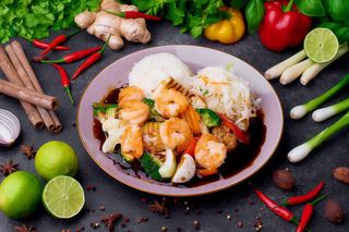 Krewetki z warzywami