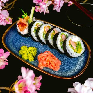 Futomaki Tuńczyk w Tempurze