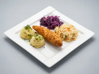 Devolay z pieczarkami i żółtym serem
