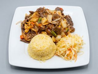 Cielęcina w sosie na ostro