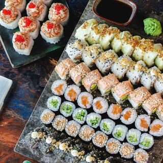Mix sushi world - 64 szt