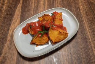 Patatas bravas