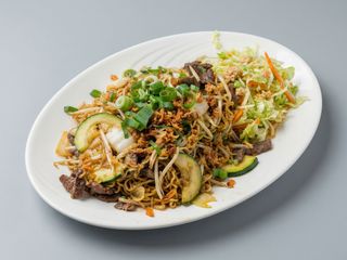 Makaron cienki po tajsku z wołowiną 300g