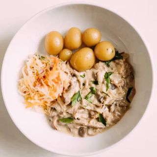 Niekurczak* w sosie grzybowym