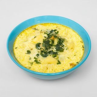 Zupa ogórkowa z ziemniakami