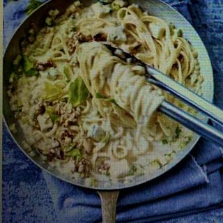 Makaron Linguine alla Gorgonzola