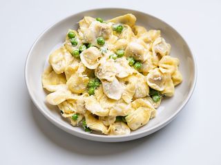 Makaron Tortellini alla panna