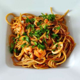 Spaghetti z owocami morza 300g