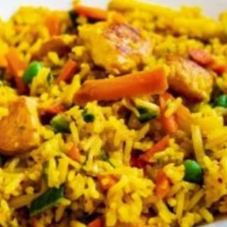 Ryż smażony z wieprzowiną