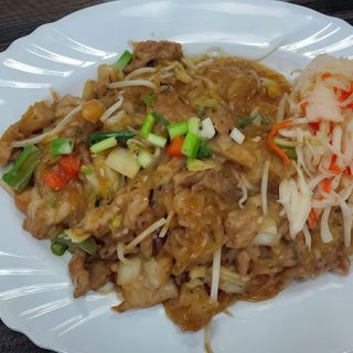 Makaron sojowy z wieprzowiną﻿