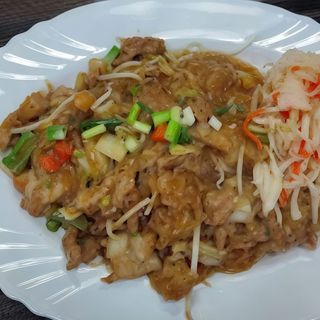 Makaron sojowy z wołowiną﻿