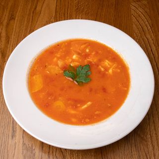 Pomidorowa z lanym ciastem