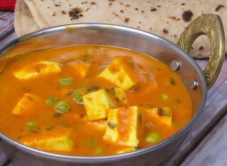 Matar paneer