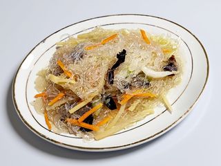 makaron sojowy z warzywami