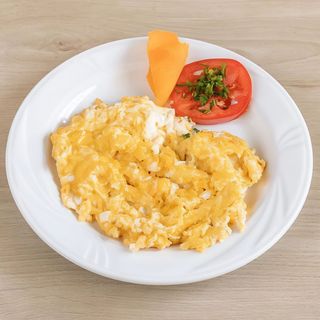 Jajecznica na maśle z 3 jaj