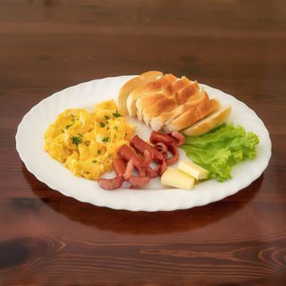 Parówki  po diabelsku w kształcie ośmiorniczek 4 szt