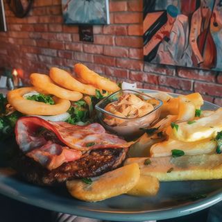 BURGER NA TALERZU 500 g