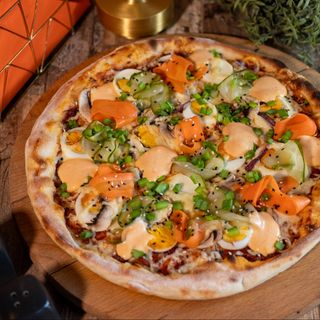 SINGAPORE PICKLE PIZZA