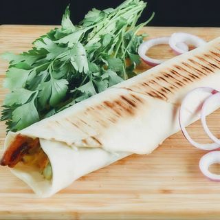 Kebab na cienkim cieście bez surówek MEGA