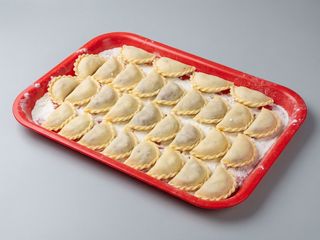 Pierogi z kaszą i pieczarkami 8szt