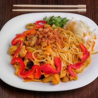 Makaron Chiński z wieprzowiną