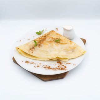 Naleśnik z jabłkami