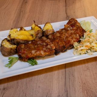 ŻEBRO WIEPRZOWE W SOSIE JABŁKOWYM Z PAPRYCZKA CHILI 350G