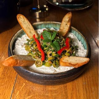 SAŁATKA Z OLIWEK 280G