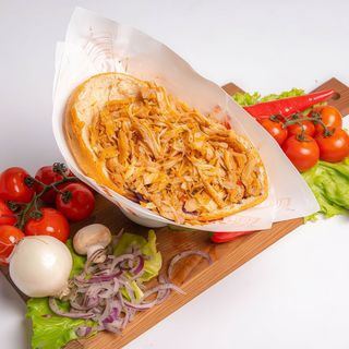 Mega doner kebab w bułce 600g