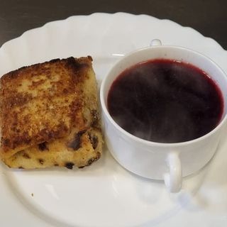 Barszcz z krokietem 