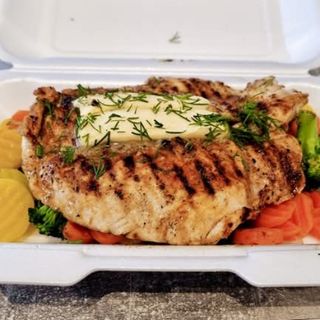Filet grillowany z warzywami 