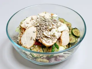 Sałatka Pollo 350g