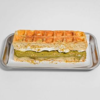 Gofr tiramisu pistacjowe