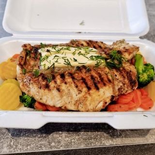 Filet grillowany z warzywami 200g