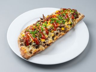 Włoska Zapiekanka z Szarpaną Wołowiną