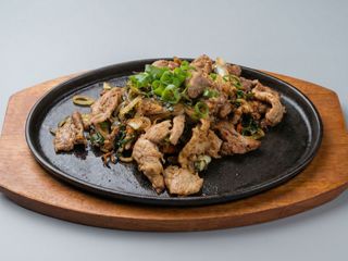 Wieprzowina czosnkowa		150g 		