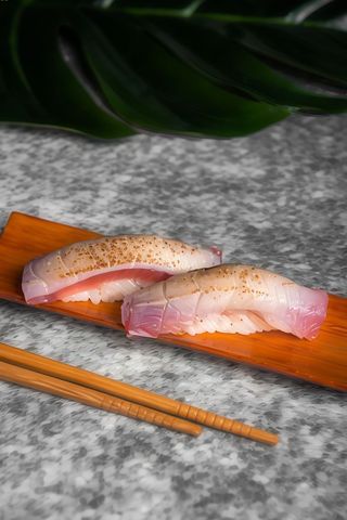 Nigiri Tuńczyk opalany