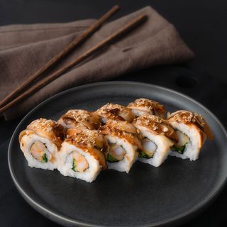 Gold California Krewetka w tempurze, ogórek | Węgorz na zewnątrz