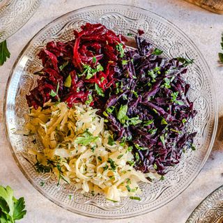 Mix surówek (150 g,każdy rodzaj 50 g)