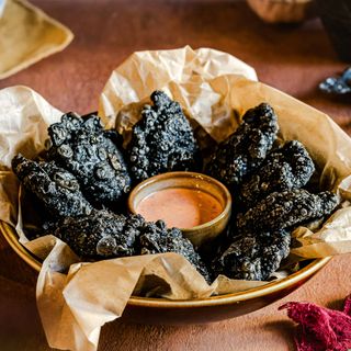 Chrupiące Z czarnej głębi (1 sztuka 40 g,porcja 360 g)