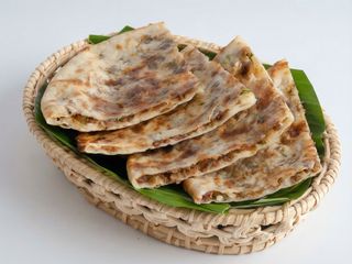KEEMA NAAN