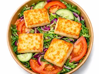 Sałatka Halloumi