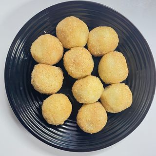 Knedle ze śliwkami 10szt. 