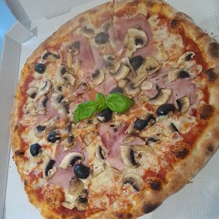 Pizza Lorenzo