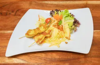 Sałatka z mango i kurczakiem 200g