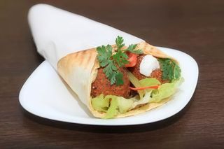 Kanapka Falafel z hummusem mała