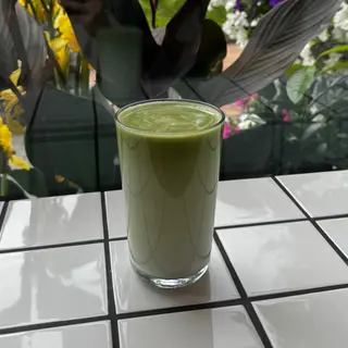 Matcha na mleku migdałowym