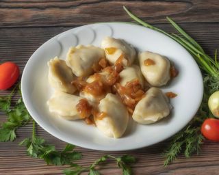 Pierogi studenckie ziemniaki i boczek  9szt 320g