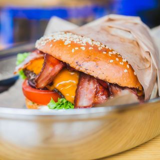 Burger Cheese & Bacon